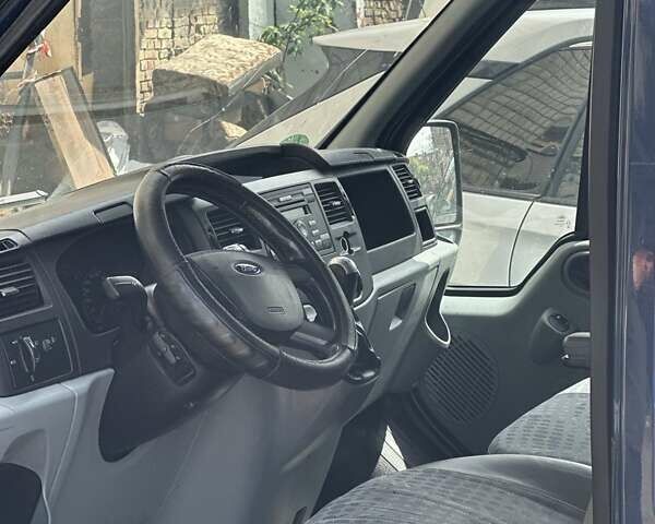 Синий Форд Транзит, объемом двигателя 2.2 л и пробегом 457 тыс. км за 7700 $, фото 6 на Automoto.ua