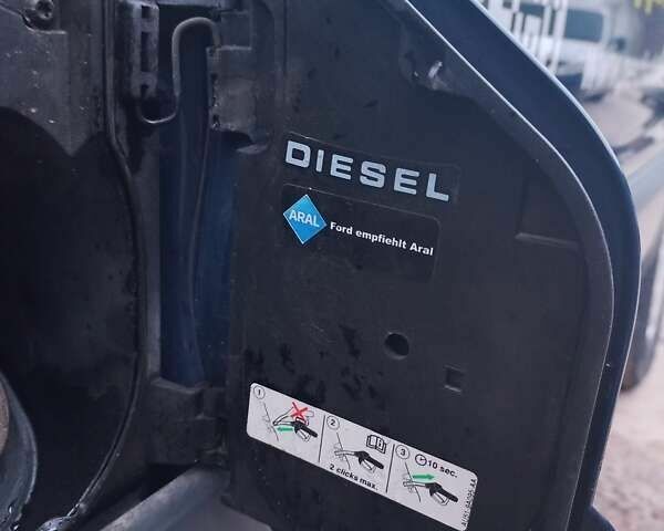 Синий Форд Транзит, объемом двигателя 2.2 л и пробегом 255 тыс. км за 12000 $, фото 11 на Automoto.ua