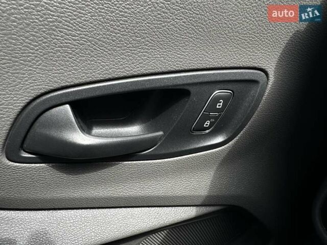 Синій Форд Транзит, об'ємом двигуна 2 л та пробігом 231 тис. км за 15950 $, фото 42 на Automoto.ua