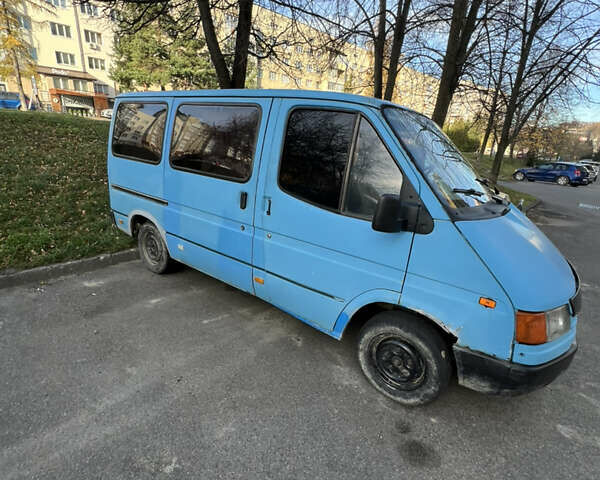 Синій Форд Транзит, об'ємом двигуна 2.5 л та пробігом 300 тис. км за 800 $, фото 3 на Automoto.ua