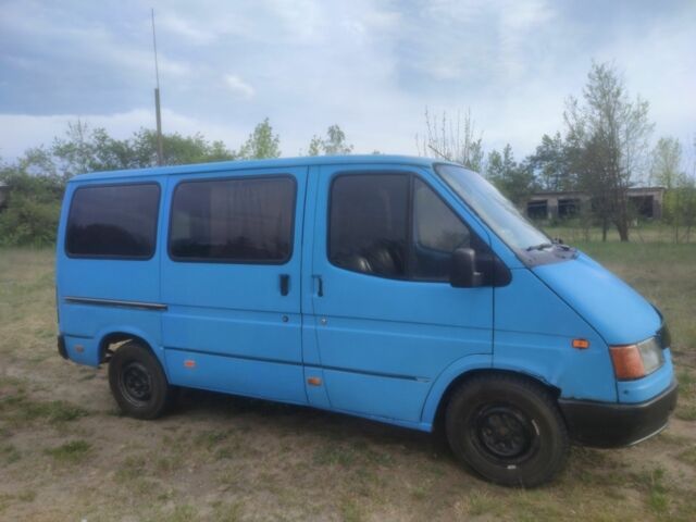 Синий Форд Транзит, объемом двигателя 0 л и пробегом 350 тыс. км за 1350 $, фото 1 на Automoto.ua