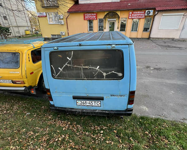 Синій Форд Транзит, об'ємом двигуна 2.5 л та пробігом 300 тис. км за 800 $, фото 1 на Automoto.ua