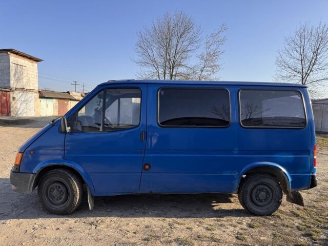 Синій Форд Транзит, об'ємом двигуна 2.5 л та пробігом 537 тис. км за 3000 $, фото 3 на Automoto.ua