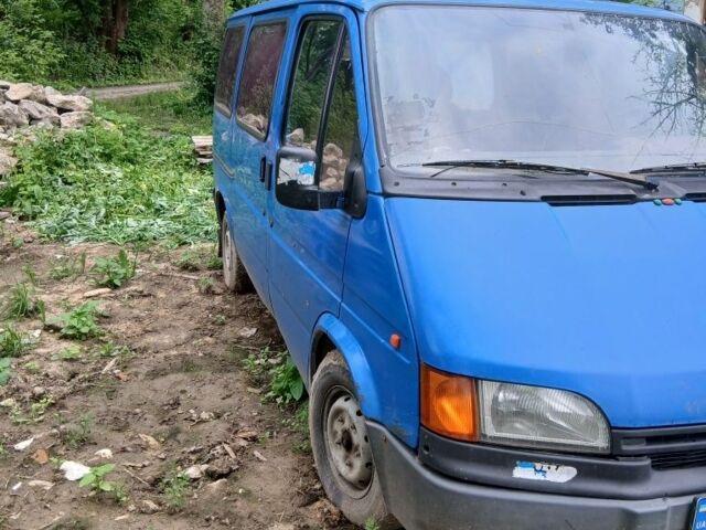 Синій Форд Транзит, об'ємом двигуна 0 л та пробігом 500 тис. км за 999 $, фото 5 на Automoto.ua