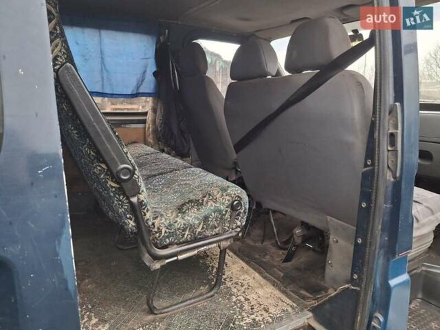 Синій Форд Транзит, об'ємом двигуна 2.5 л та пробігом 230 тис. км за 2600 $, фото 3 на Automoto.ua