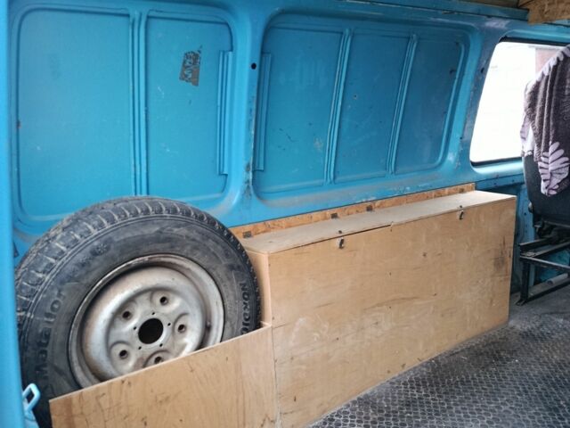 Синій Форд Транзит, об'ємом двигуна 2.5 л та пробігом 200 тис. км за 2450 $, фото 4 на Automoto.ua