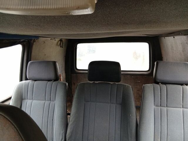 Синий Форд Транзит, объемом двигателя 0 л и пробегом 320 тыс. км за 1050 $, фото 4 на Automoto.ua