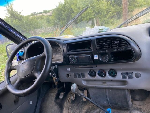 Синій Форд Транзит, об'ємом двигуна 2.5 л та пробігом 356 тис. км за 2700 $, фото 2 на Automoto.ua
