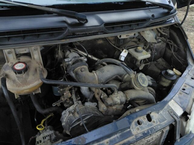 Синий Форд Транзит, объемом двигателя 2.5 л и пробегом 160 тыс. км за 2999 $, фото 10 на Automoto.ua