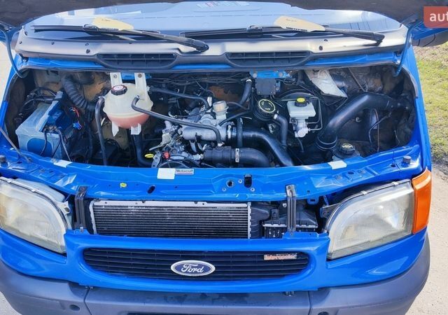 Синій Форд Транзит, об'ємом двигуна 2.5 л та пробігом 680 тис. км за 3800 $, фото 5 на Automoto.ua