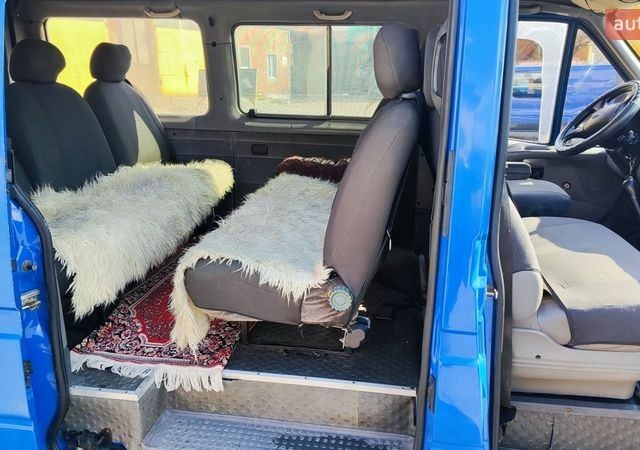 Синій Форд Транзит, об'ємом двигуна 2.5 л та пробігом 680 тис. км за 3800 $, фото 17 на Automoto.ua