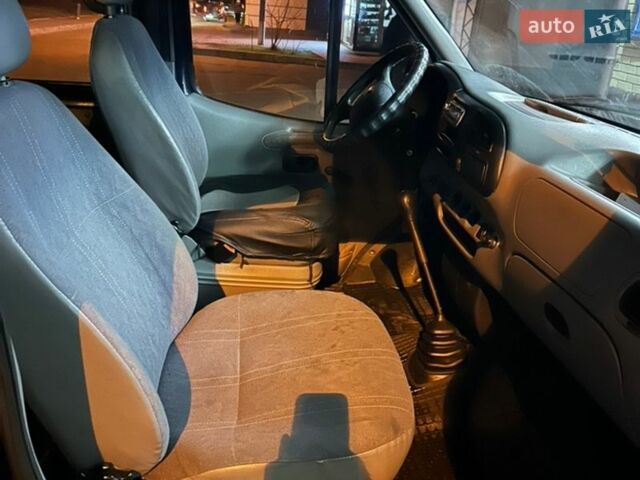 Синій Форд Транзит, об'ємом двигуна 2.5 л та пробігом 400 тис. км за 4500 $, фото 9 на Automoto.ua