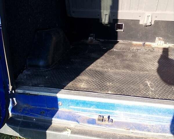 Синій Форд Транзит, об'ємом двигуна 2.4 л та пробігом 540 тис. км за 5000 $, фото 11 на Automoto.ua