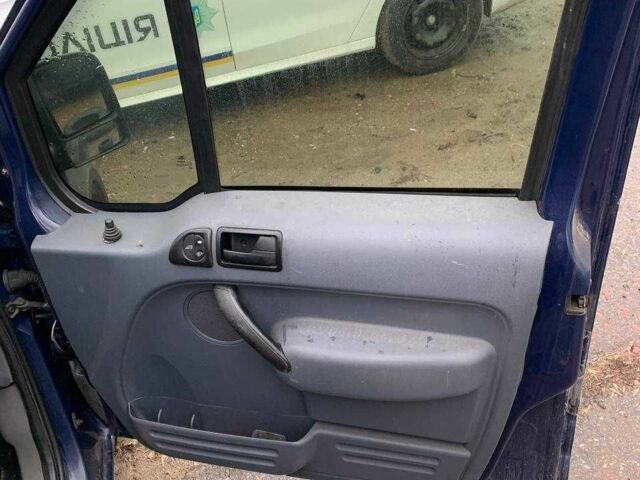 Синій Форд Транзит, об'ємом двигуна 1.8 л та пробігом 280 тис. км за 3500 $, фото 10 на Automoto.ua