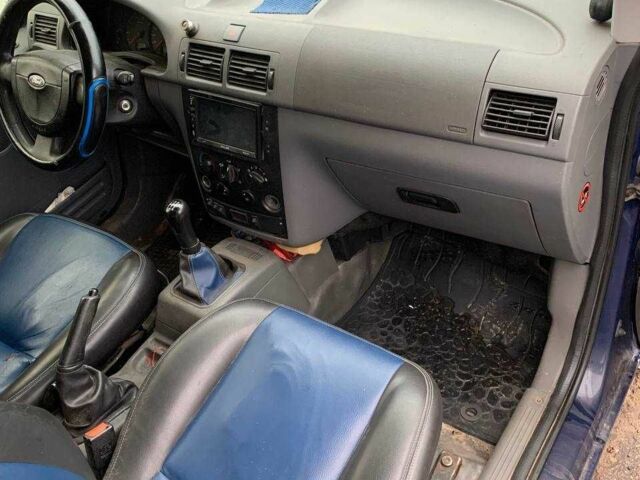 Синий Форд Транзит, объемом двигателя 1.8 л и пробегом 280 тыс. км за 4300 $, фото 11 на Automoto.ua