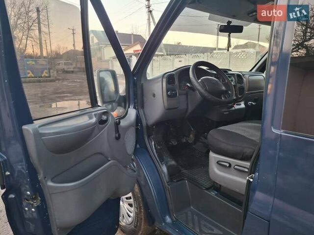 Синій Форд Транзит, об'ємом двигуна 2.4 л та пробігом 450 тис. км за 5500 $, фото 14 на Automoto.ua