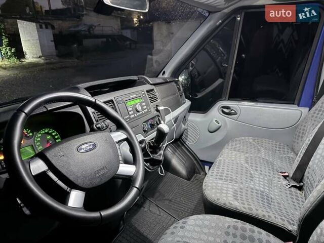Синий Форд Транзит, объемом двигателя 2.2 л и пробегом 356 тыс. км за 6500 $, фото 9 на Automoto.ua
