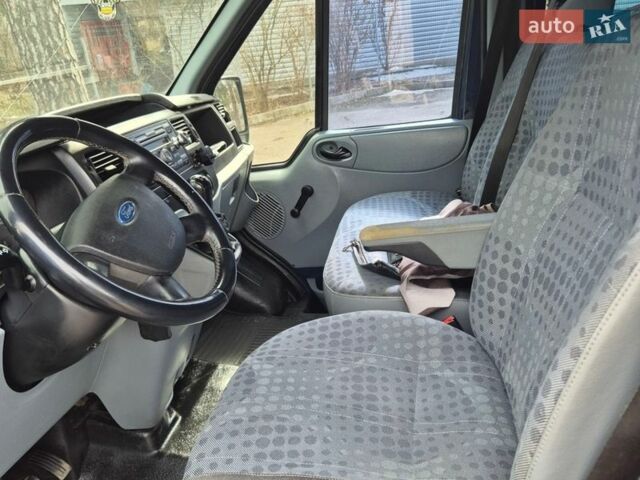 Синий Форд Транзит, объемом двигателя 2.2 л и пробегом 308 тыс. км за 4300 $, фото 9 на Automoto.ua