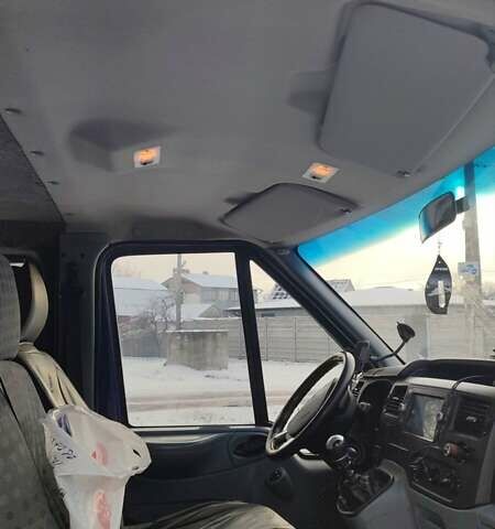 Синій Форд Транзит, об'ємом двигуна 2.2 л та пробігом 650 тис. км за 7500 $, фото 8 на Automoto.ua