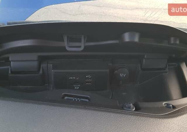 Синій Форд Транзит, об'ємом двигуна 2 л та пробігом 300 тис. км за 22000 $, фото 23 на Automoto.ua