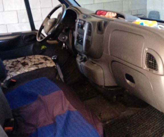 Синий Форд Транзит, объемом двигателя 0 л и пробегом 400 тыс. км за 4000 $, фото 4 на Automoto.ua