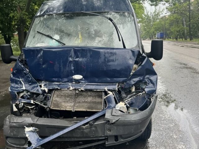 Синий Форд Транзит, объемом двигателя 2.4 л и пробегом 500 тыс. км за 2600 $, фото 3 на Automoto.ua