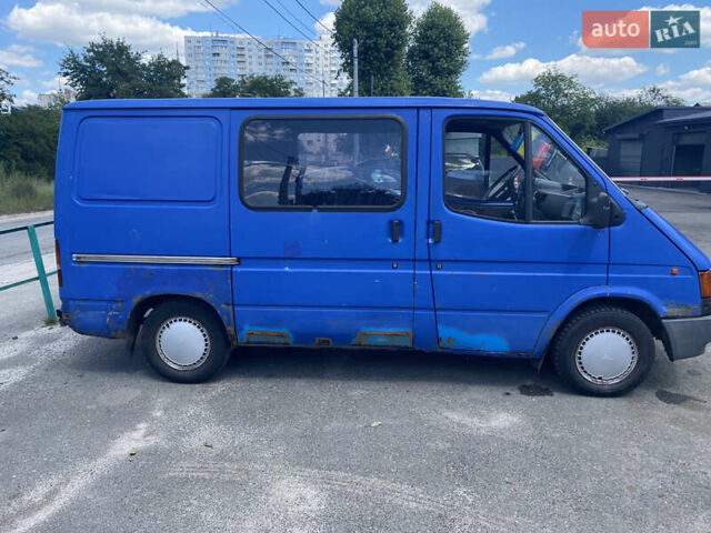 Синий Форд Транзит, объемом двигателя 2.5 л и пробегом 450 тыс. км за 1850 $, фото 7 на Automoto.ua