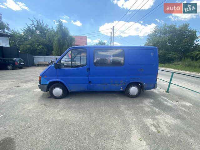 Синий Форд Транзит, объемом двигателя 2.5 л и пробегом 450 тыс. км за 1850 $, фото 3 на Automoto.ua