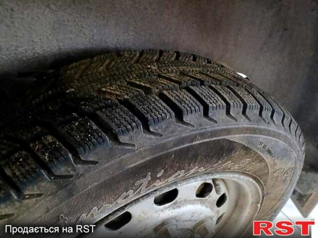 Синий Форд Транзит, объемом двигателя 2 л и пробегом 300 тыс. км за 1400 $, фото 4 на Automoto.ua