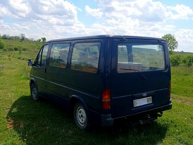 Синий Форд Транзит, объемом двигателя 2 л и пробегом 15 тыс. км за 3000 $, фото 3 на Automoto.ua