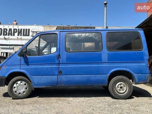 Синий Форд Транзит, объемом двигателя 2.5 л и пробегом 300 тыс. км за 2300 $, фото 35 на Automoto.ua