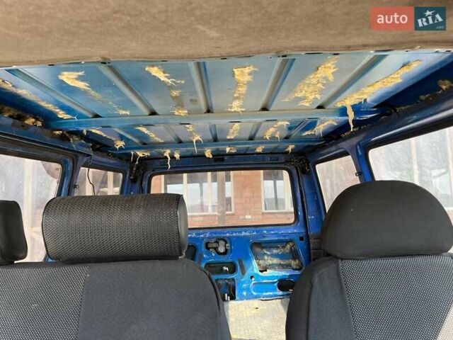 Синий Форд Транзит, объемом двигателя 2.5 л и пробегом 300 тыс. км за 2300 $, фото 27 на Automoto.ua