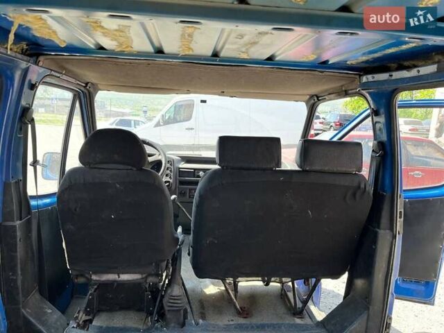 Синий Форд Транзит, объемом двигателя 2.5 л и пробегом 300 тыс. км за 2300 $, фото 29 на Automoto.ua