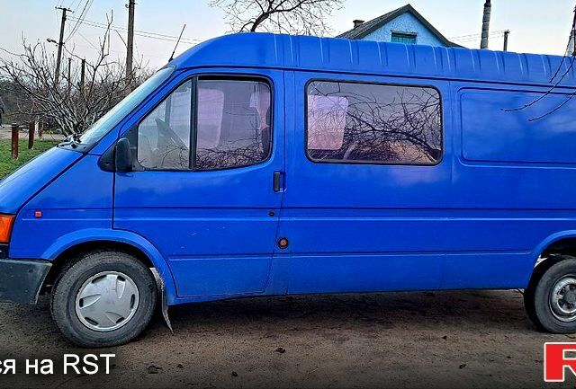 Синій Форд Транзит, об'ємом двигуна 2.5 л та пробігом 134 тис. км за 2600 $, фото 1 на Automoto.ua