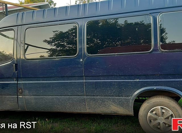 Синий Форд Транзит, объемом двигателя 2.5 л и пробегом 258 тыс. км за 3000 $, фото 1 на Automoto.ua