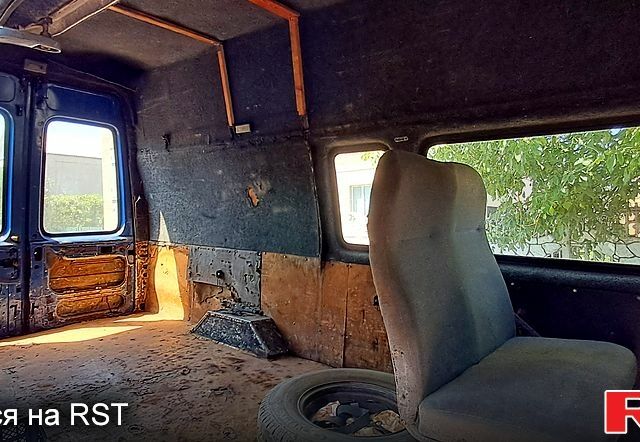 Синій Форд Транзит, об'ємом двигуна 2.5 л та пробігом 0 тис. км за 2500 $, фото 9 на Automoto.ua