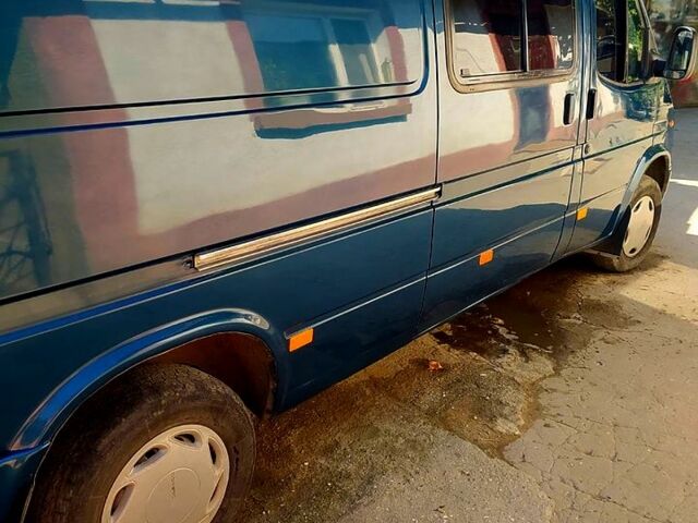 Синий Форд Транзит, объемом двигателя 2.5 л и пробегом 262 тыс. км за 5000 $, фото 4 на Automoto.ua