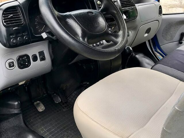 Синій Форд Транзит, об'ємом двигуна 2.5 л та пробігом 320 тис. км за 3700 $, фото 10 на Automoto.ua