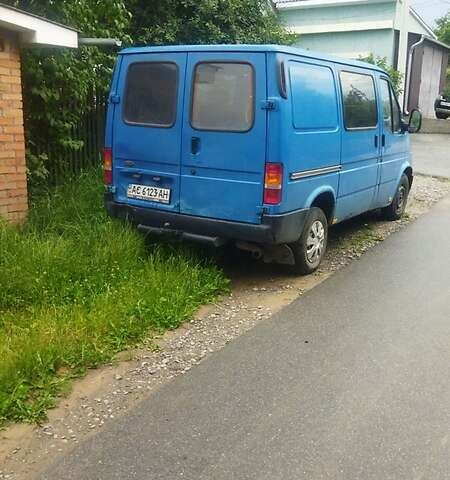 Синий Форд Транзит, объемом двигателя 2.5 л и пробегом 412 тыс. км за 1600 $, фото 4 на Automoto.ua