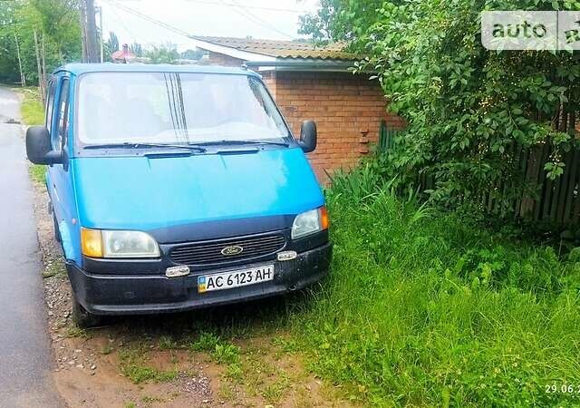 Синий Форд Транзит, объемом двигателя 2.5 л и пробегом 412 тыс. км за 1600 $, фото 2 на Automoto.ua