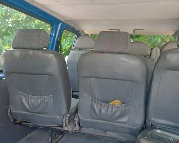 Синий Форд Транзит, объемом двигателя 2.5 л и пробегом 412 тыс. км за 1600 $, фото 1 на Automoto.ua