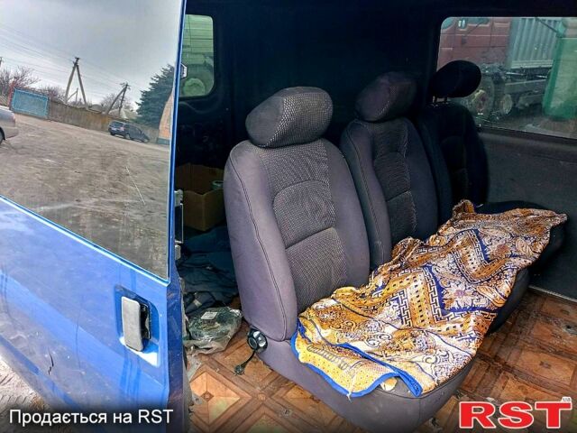 Синій Форд Транзит, об'ємом двигуна 2 л та пробігом 372 тис. км за 4700 $, фото 4 на Automoto.ua