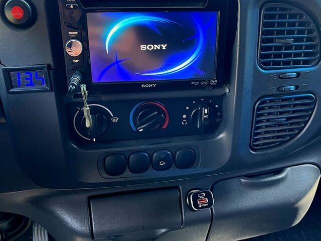 Форд Транзит 2003 в Харькове на Automoto.ua Синий Форд Транзит, объемом двигателя 2 л и пробегом 507 тыс. км за 3950 $, фото 6 на Automoto.ua