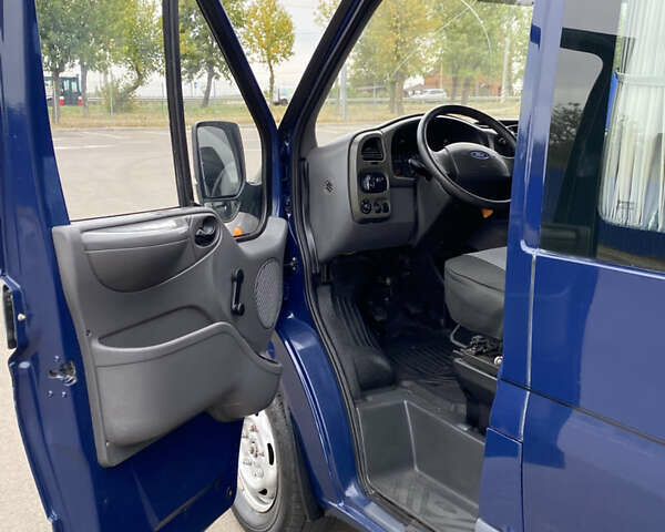 Синій Форд Транзит, об'ємом двигуна 2 л та пробігом 230 тис. км за 6399 $, фото 21 на Automoto.ua