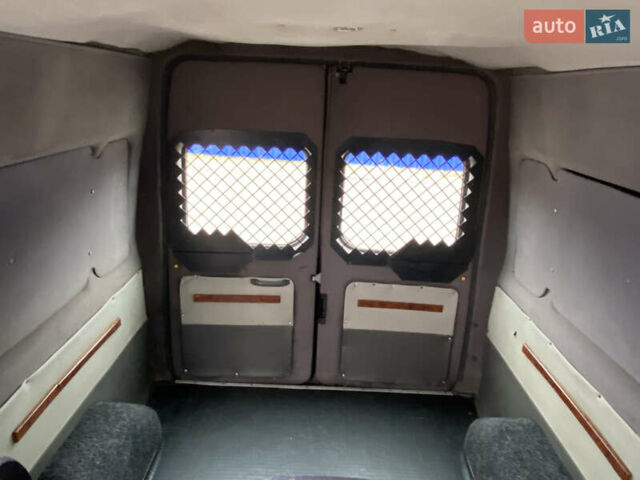Синій Форд Транзит, об'ємом двигуна 2 л та пробігом 230 тис. км за 6399 $, фото 22 на Automoto.ua