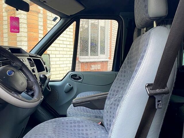 Синий Форд Транзит, объемом двигателя 2.4 л и пробегом 400 тыс. км за 6500 $, фото 5 на Automoto.ua
