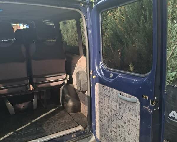 Синій Форд Транзит, об'ємом двигуна 2.2 л та пробігом 384 тис. км за 7500 $, фото 27 на Automoto.ua