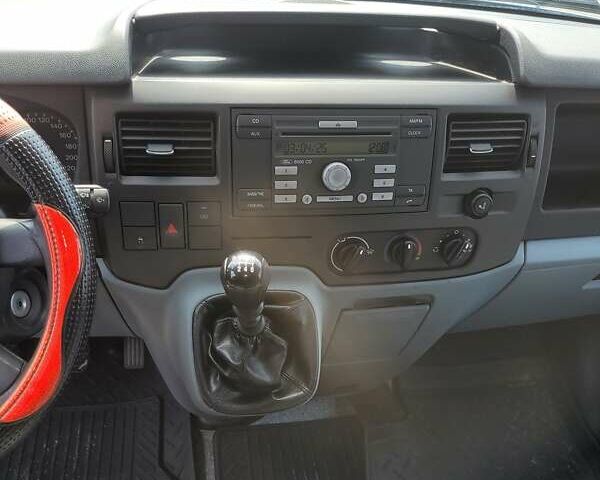 Синій Форд Транзит, об'ємом двигуна 2.2 л та пробігом 380 тис. км за 7900 $, фото 24 на Automoto.ua