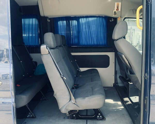 Синій Форд Транзит, об'ємом двигуна 2.2 л та пробігом 260 тис. км за 15999 $, фото 15 на Automoto.ua