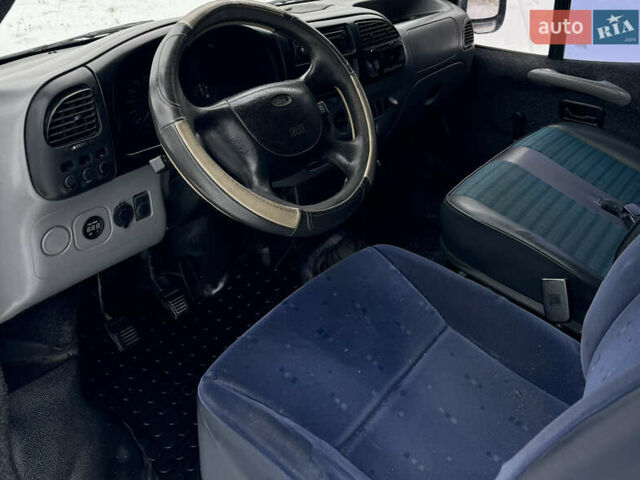 Зеленый Форд Транзит, объемом двигателя 2.5 л и пробегом 300 тыс. км за 3600 $, фото 8 на Automoto.ua